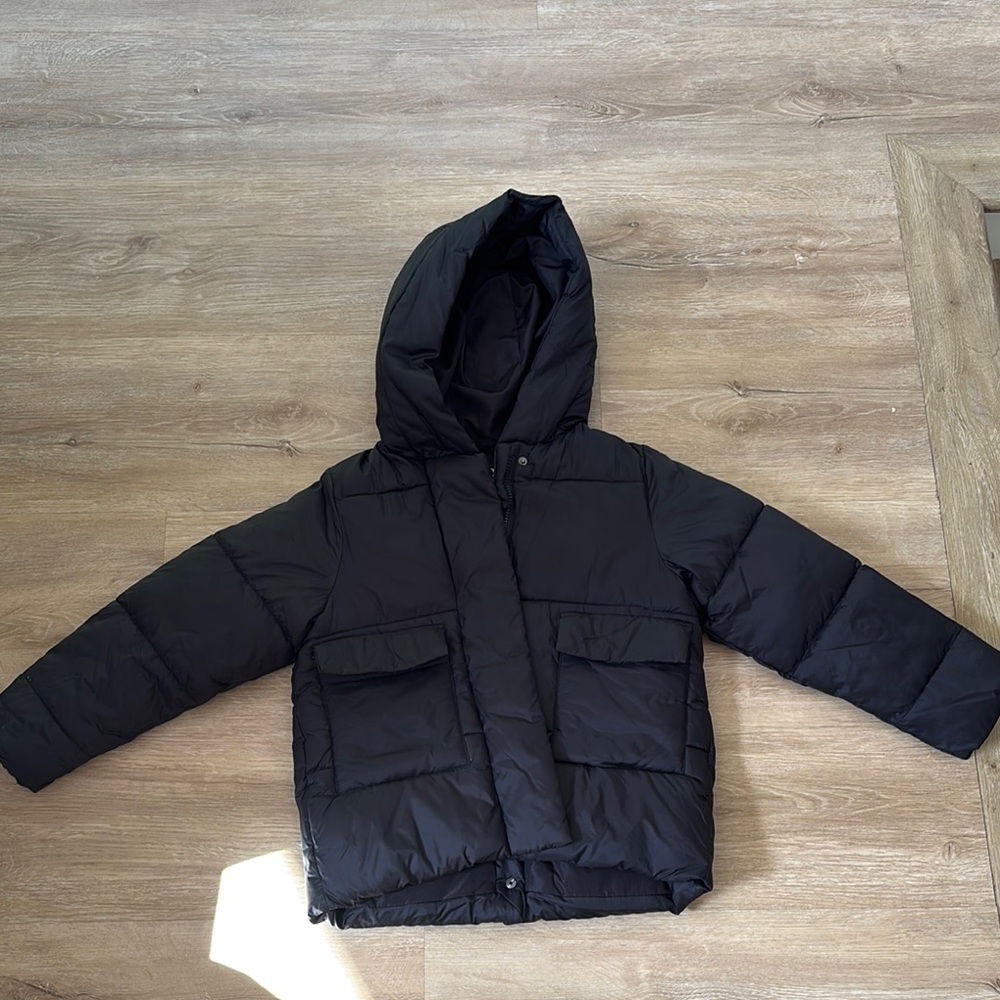 Zara Black Puffer Jacket with Hood and Quilted Design